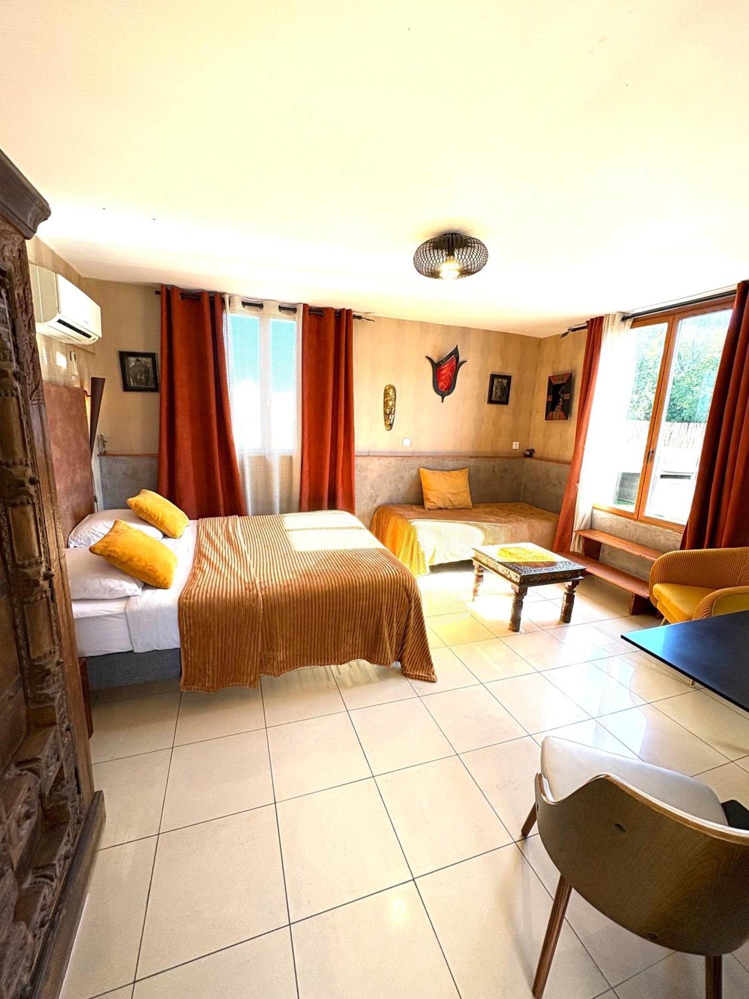 B&B Le Patio34 Laverune Экстерьер фото